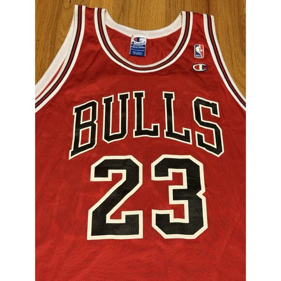 Original Michael Jordan #23 Champion Jersey Size 48 Chicago Bulls 97-98 Season - Picture 3 of 7